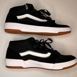 New Vans Sk8-Mid Skate Shoes- Black W/ Classic White Design Detail VR3